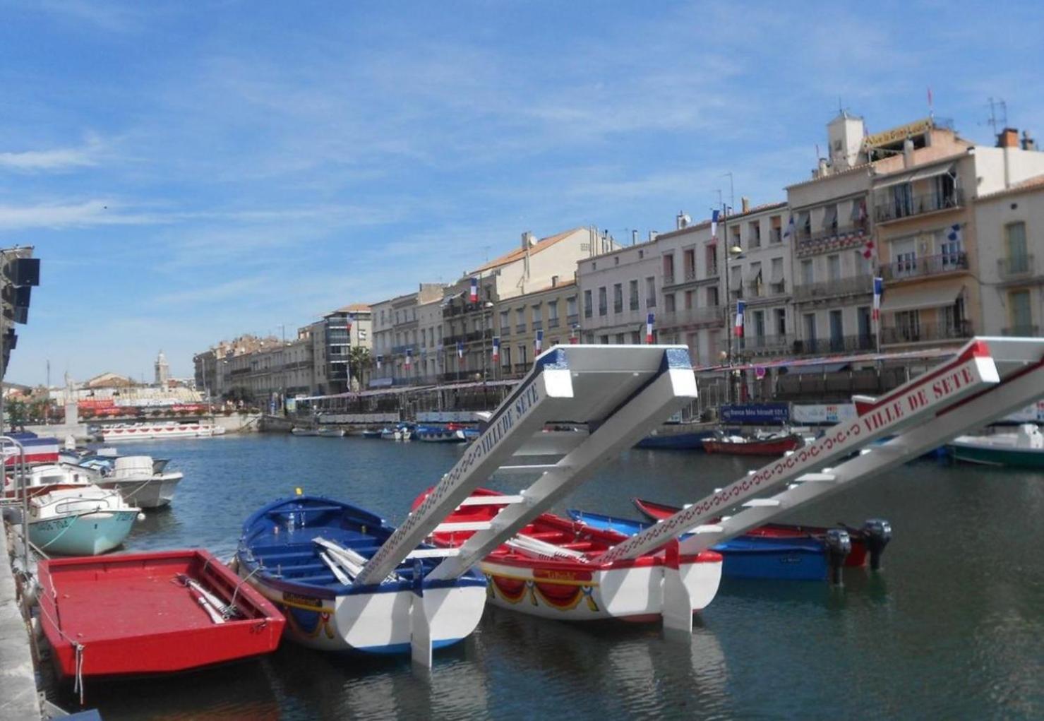 Classe 3 Etoiles Charmant Appartement Cosy Sur Sete Proche De Toutes Commodites, Parking Prive Extérieur photo